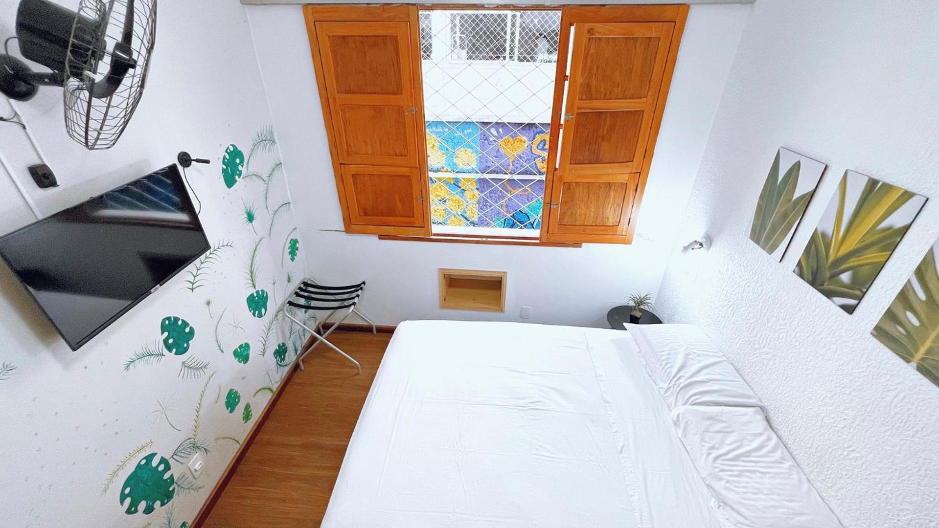 Br Hostel 贝洛哈里桑塔 外观 照片