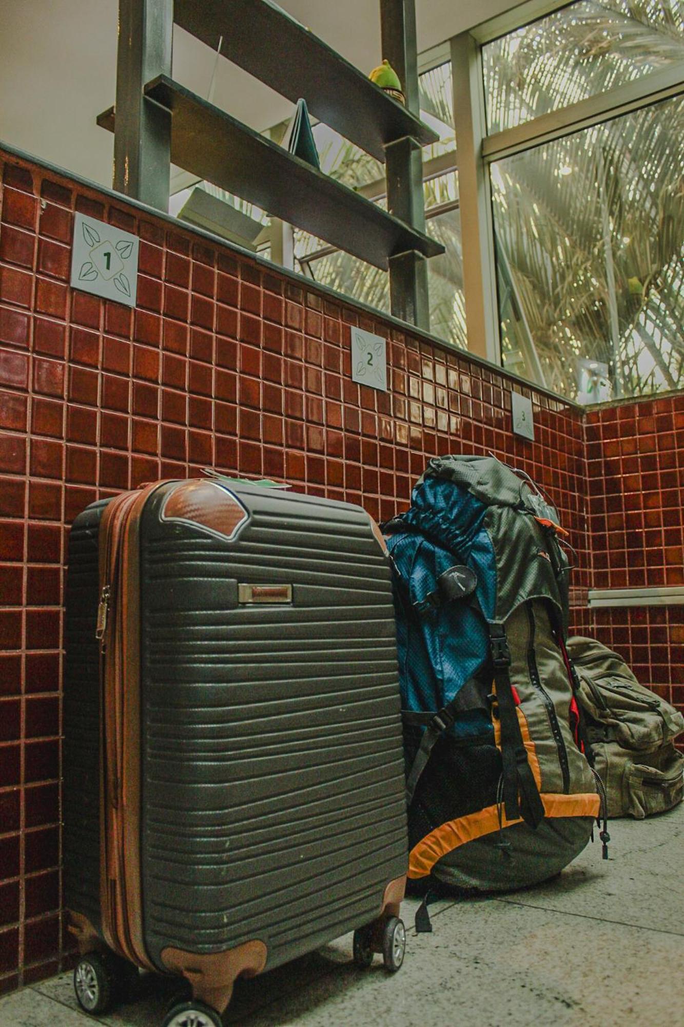 Br Hostel 贝洛哈里桑塔 外观 照片
